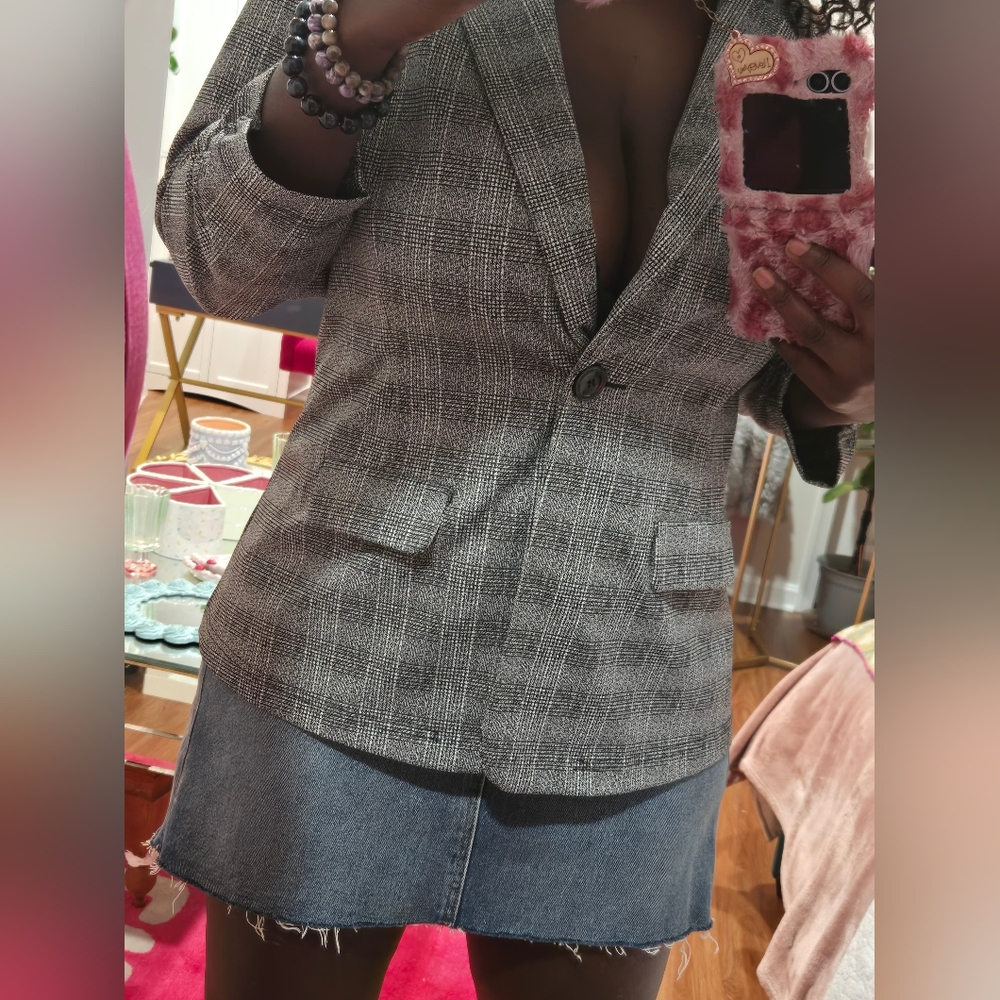 Gray Cropped Sleeve Blazer